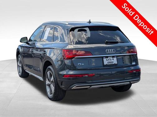 Manhattan Gray Metallic 2023 Audi Q5 40 Premium Plus
