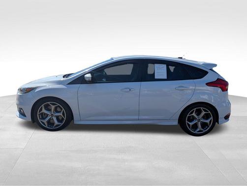 2016 Ford Focus ST 