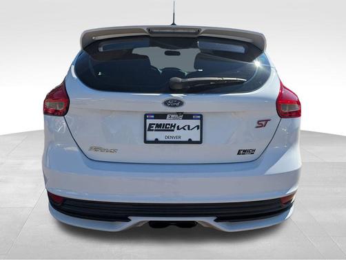 2016 Ford Focus ST 