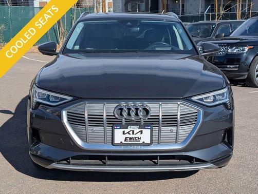 2019 Audi e-tron Premium Plus
