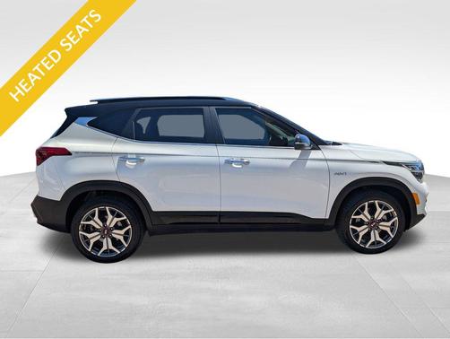 Clear White/Black Roof 2021 Kia Seltos SX Turbo