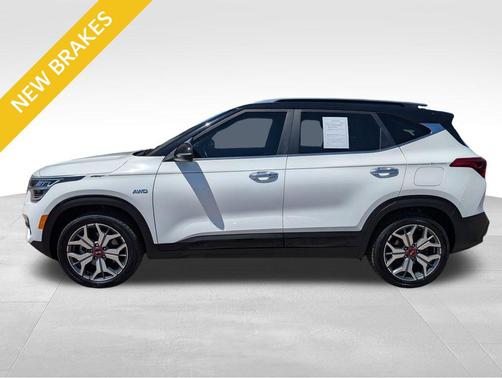 Clear White/Black Roof 2021 Kia Seltos SX Turbo