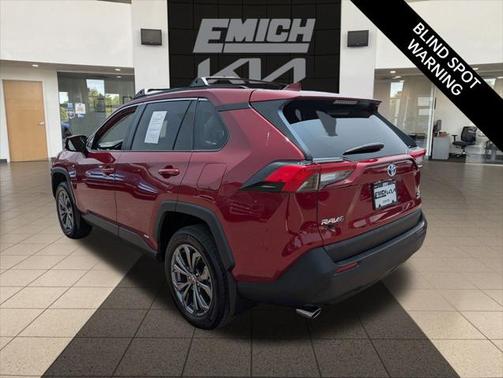 2022 Toyota RAV4 Hybrid XLE Premium