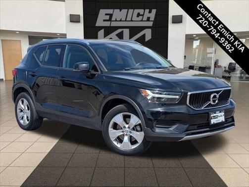 2020 Volvo XC40 T5 Momentum
