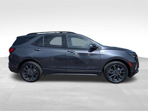 2022 Chevrolet Equinox FWD RS