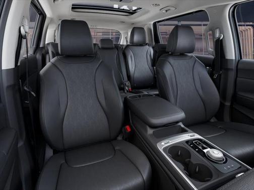 2025 Kia Carnival Hybrid SX