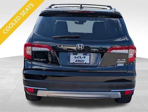 Crystal Black Pearl 2020 Honda Pilot AWD Elite