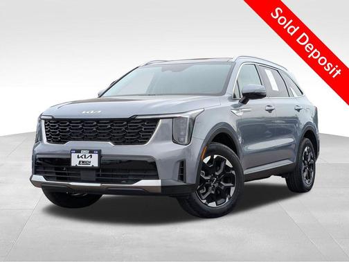 Everlasting Silver 2025 Kia Sorento S