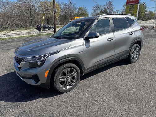 2021 Kia Seltos S