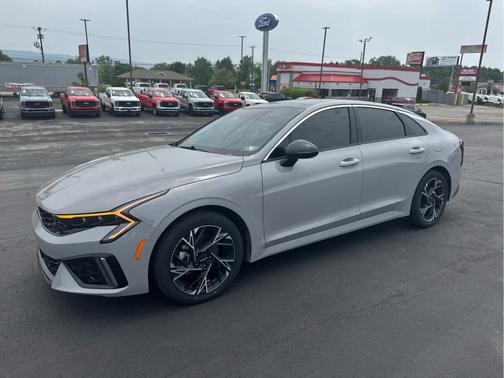 2025 Kia K5 GT-Line