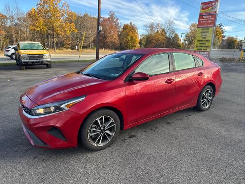 2023 Kia Forte LXS