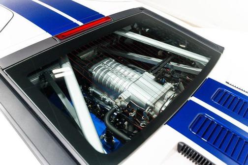Centennial White Clearcoat 2005 Ford GT