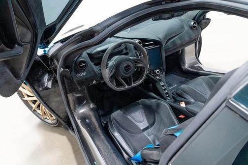 2018 McLaren 720S Base