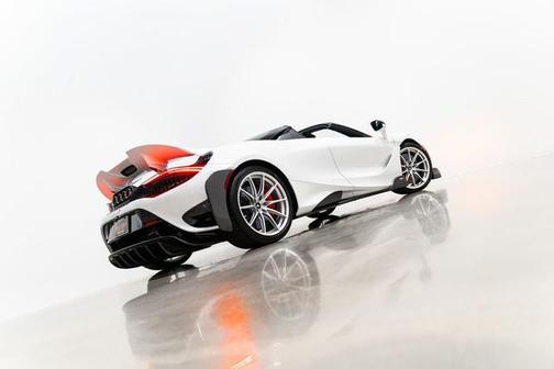 2022 McLaren 765LT Spider