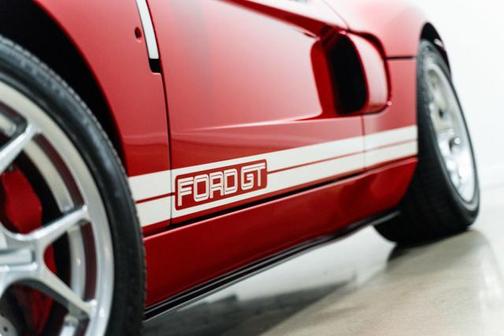 2005 Ford GT 