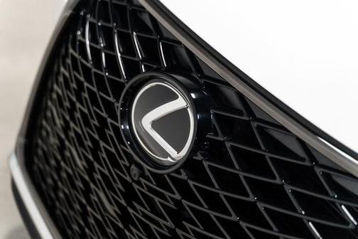 2025 Lexus LX 700h F SPORT