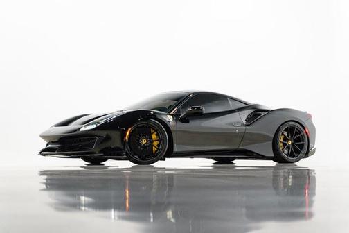 2020 Ferrari 488 Pista Base