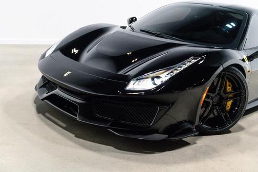 2020 Ferrari 488 Pista Base