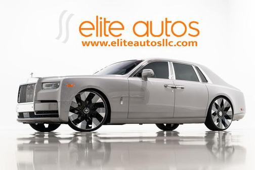 2024 Rolls-Royce Phantom 
