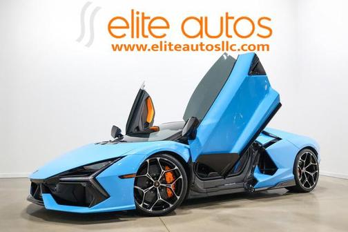 Blu Cepheus Metallic 2025 Lamborghini Revuelto