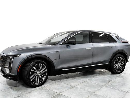 Steel Metallic 2023 Cadillac LYRIQ Luxury