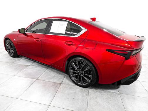 Infrared 2022 Lexus IS 350 Base