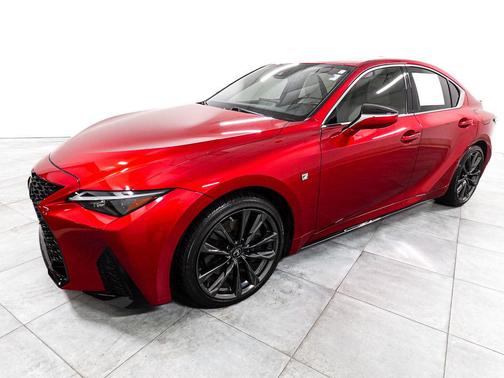 Infrared 2022 Lexus IS 350 Base
