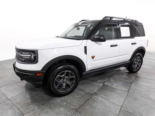 Oxford White 2022 Ford Bronco Sport Badlands