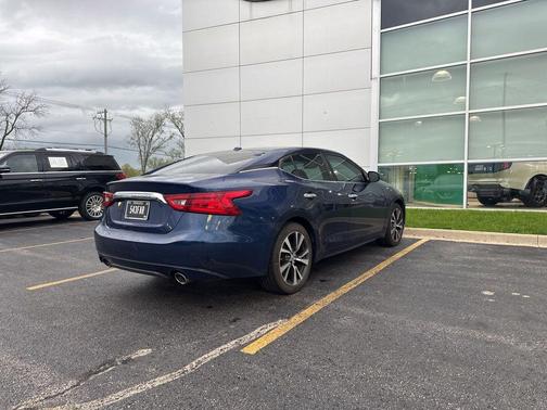 Blue 2016 Nissan Maxima 3.5 S