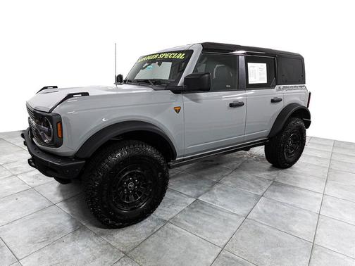 Avalanche 2026 Ford Bronco Badlands