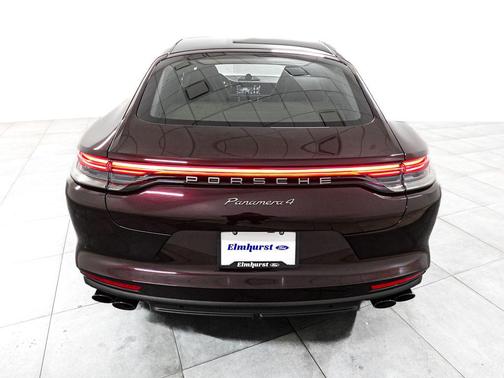 Copper Ruby Metallic 2023 Porsche Panamera 4 Platinum Edition