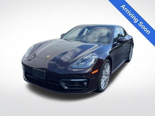 2023 Porsche Panamera 4