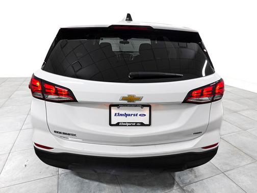 Summit White 2022 Chevrolet Equinox LS