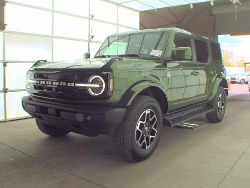 Green Metallic 2025 Ford Bronco Outer Banks