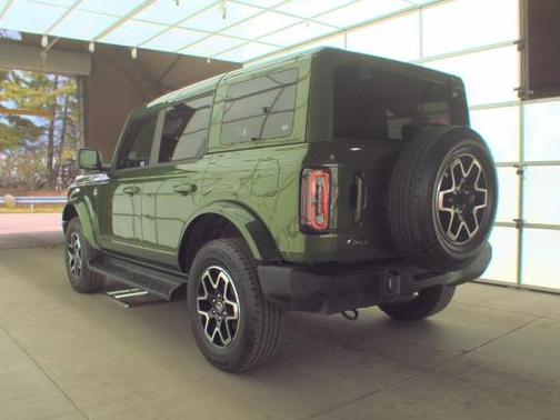 Green Metallic 2025 Ford Bronco Outer Banks