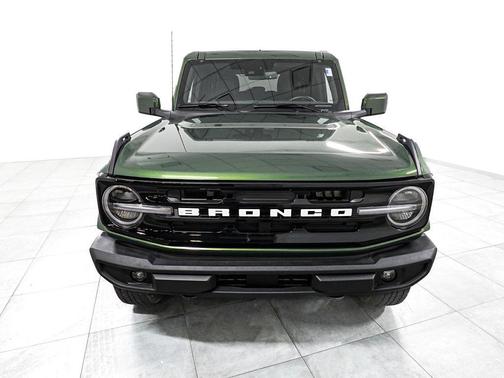 Green Metallic 2025 Ford Bronco Outer Banks
