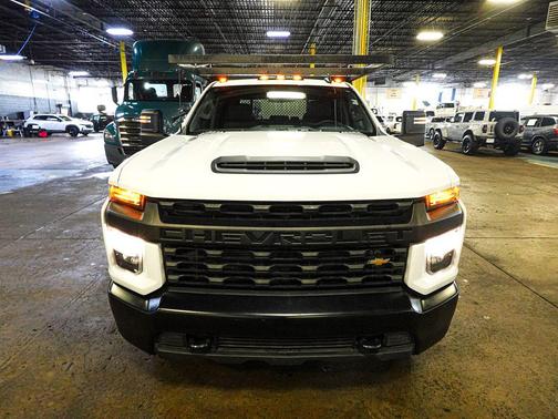 Summit White 2022 Chevrolet Silverado 3500 WT