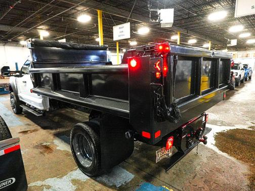 Oxford White 2024 Ford F-450 XL