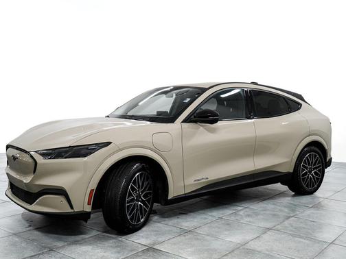 Desert Sand 2025 Ford Mustang Mach-E Premium