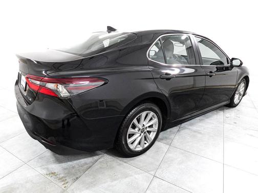 Midnight Black Metallic 2022 Toyota Camry LE