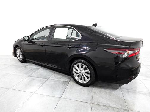 Midnight Black Metallic 2022 Toyota Camry LE