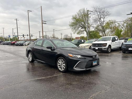 Midnight Black Metallic 2022 Toyota Camry LE