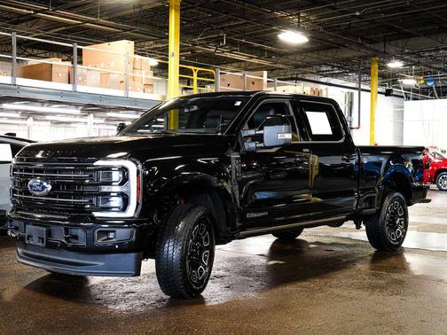 Agate Black Metallic 2025 Ford F-250 Platinum