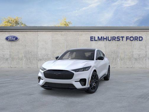 Star White Metallic Tri-Coat 2025 Ford Mustang Mach-E GT