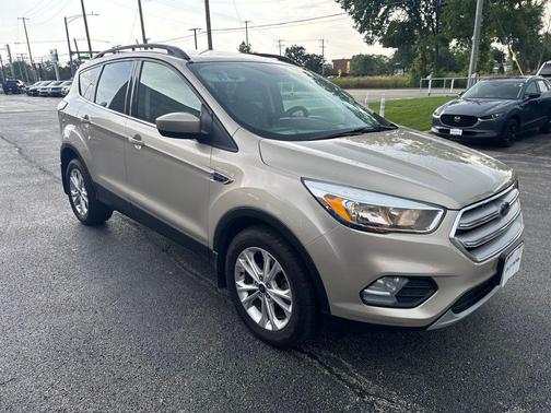 White Gold Metallic 2018 Ford Escape SE