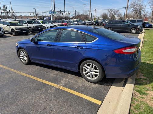Deep Impact Blue 2016 Ford Fusion SE