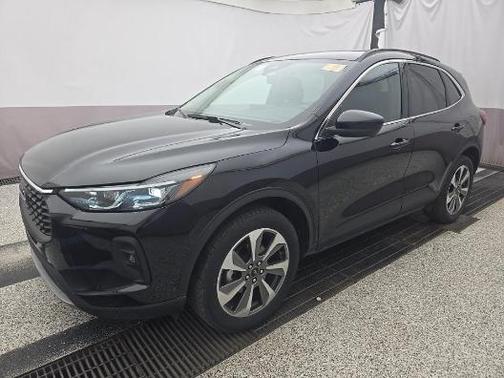 Agate Black Metallic 2025 Ford Escape Platinum