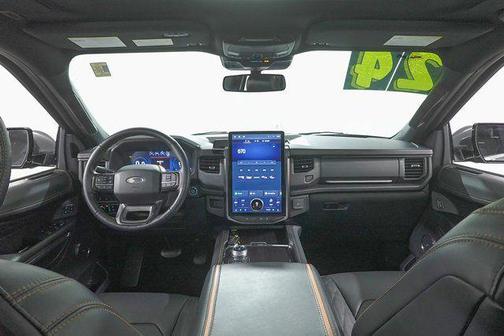2024 Ford Expedition Platinum