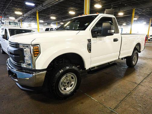 Oxford White 2019 Ford F-250 XL