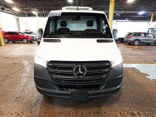 White 2023 Mercedes-Benz Sprinter 1500 Standard Roof 4-Cyl Gas